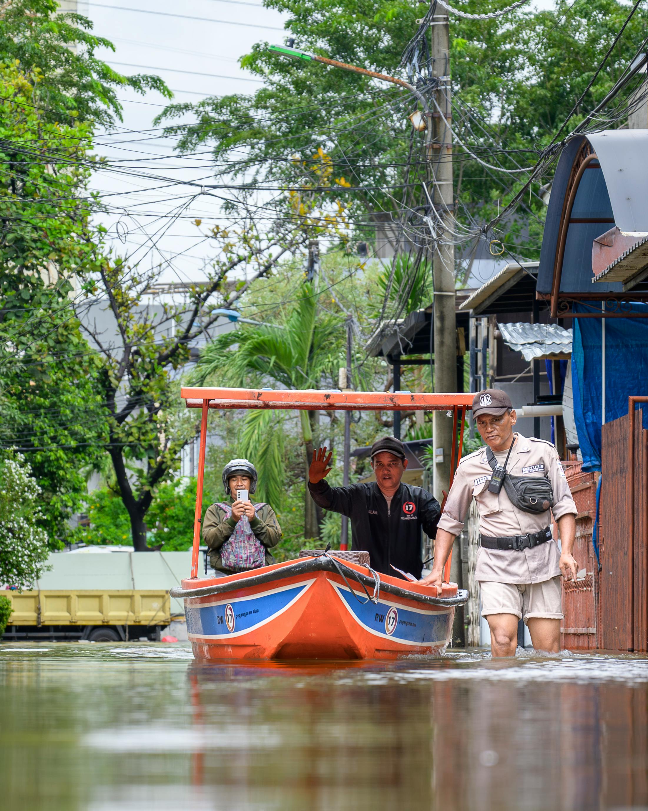 Indonesia Twin City Discovery